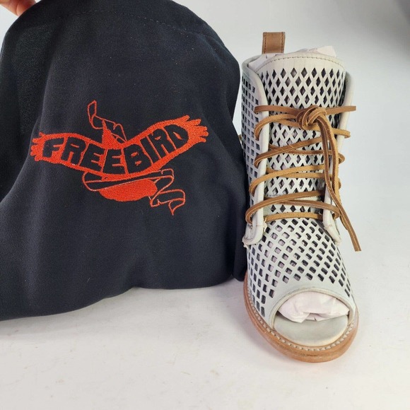 Freebird by Steven women's FB-Benni white boots US 8 Perforated Lace Heel sandal - Picture 5 of 9